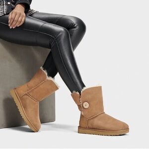 UGG Bailey Button II Chestnut Boots